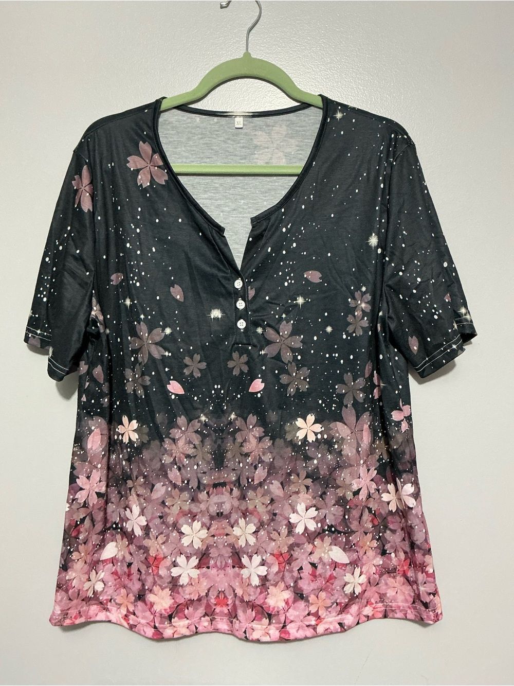 Women's floral short sleeve Henley top with a cherry blossom print size XL